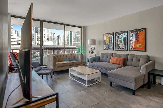 Building Photo - 1 BED & 1 BATH CONDO FOR RENT