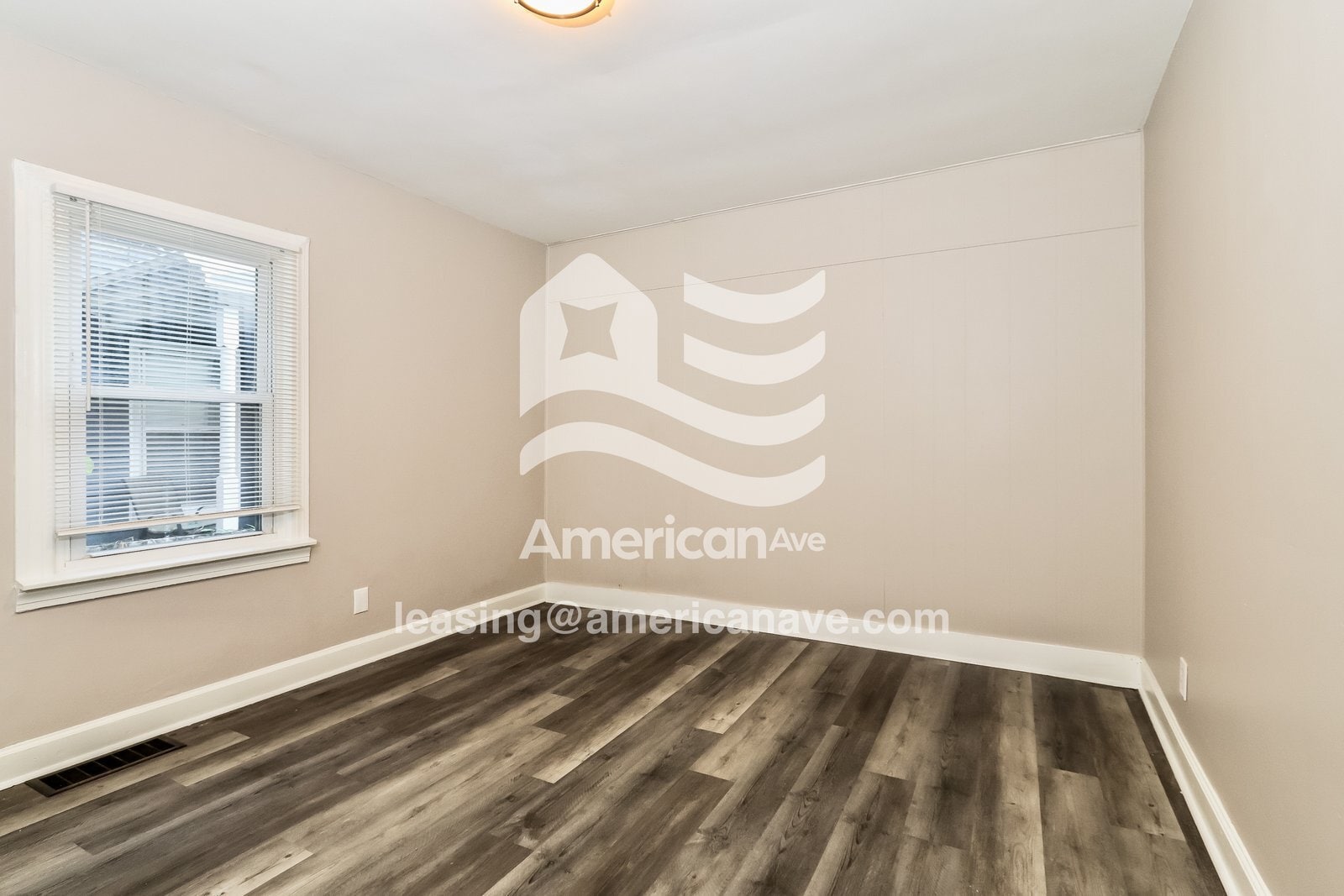 Building Photo - 1038 Lincoln Ave