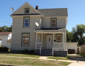 Building Photo - FOR RENT NOW