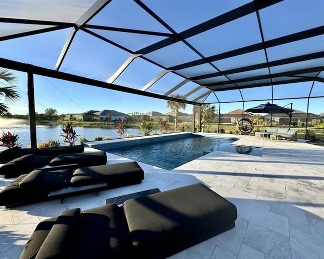 Building Photo - 18817 Valleta Ave