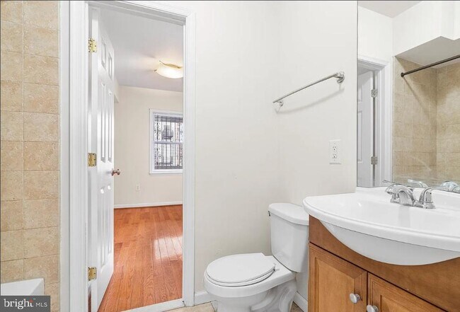 Building Photo - 1401 Druid Hill Ave