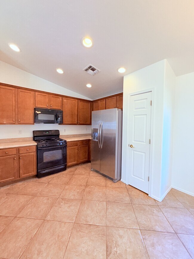 Building Photo - 11793 W Barley Dr