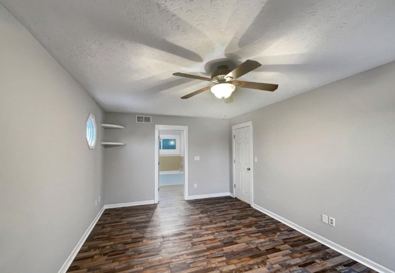 Building Photo - 50 Bentbrook Ct