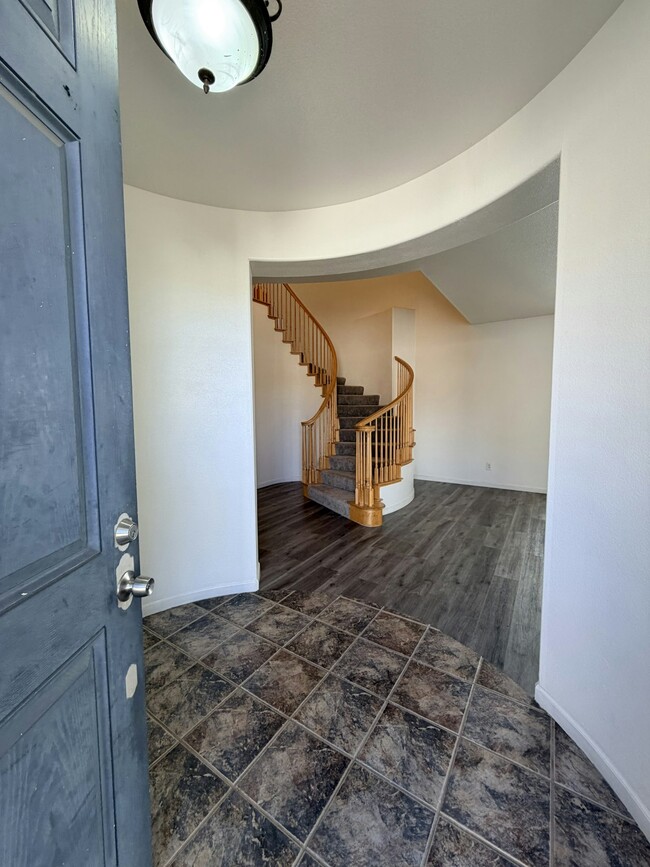 Building Photo - 2726 Marshall Ct