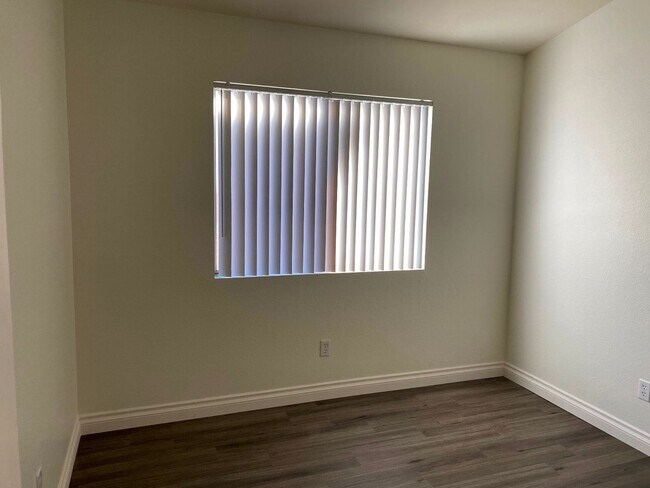 Building Photo - 8029 Sierra Largo Dr
