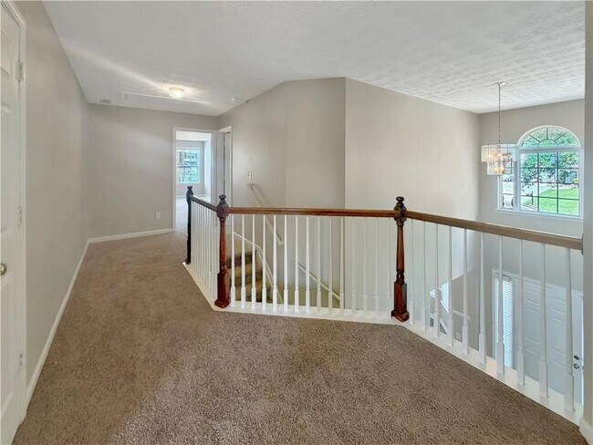 Building Photo - 1210 Skylar Ridge Cir