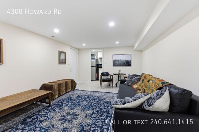 Building Photo - 4300 Howard Rd