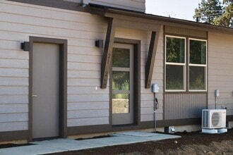 Building Photo - Beautiful ADU for rent in La Pine, OR