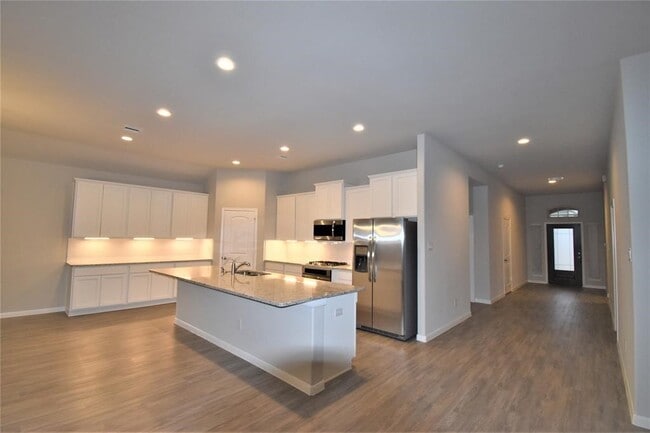 Building Photo - 4819 Vergano Villa Dr