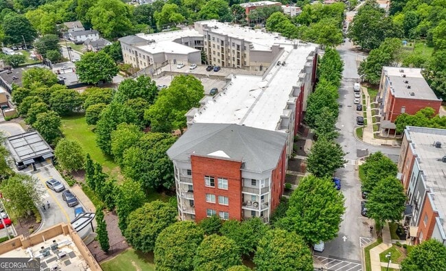 Building Photo - 870 Mayson Turner Rd NW