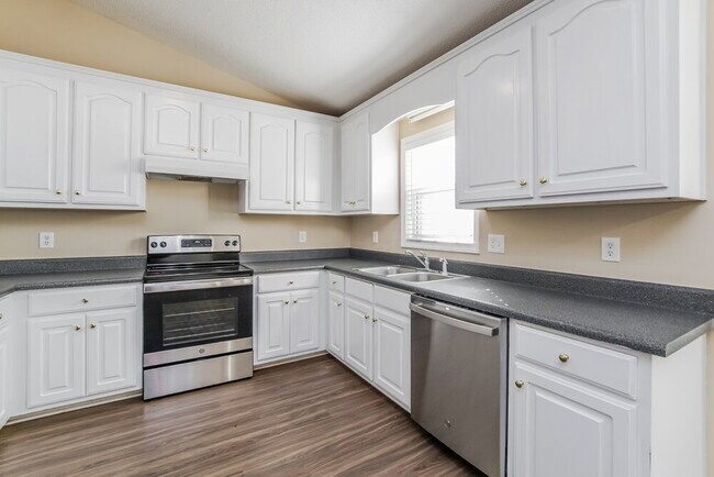 Building Photo - 68 Bent Creek Ct