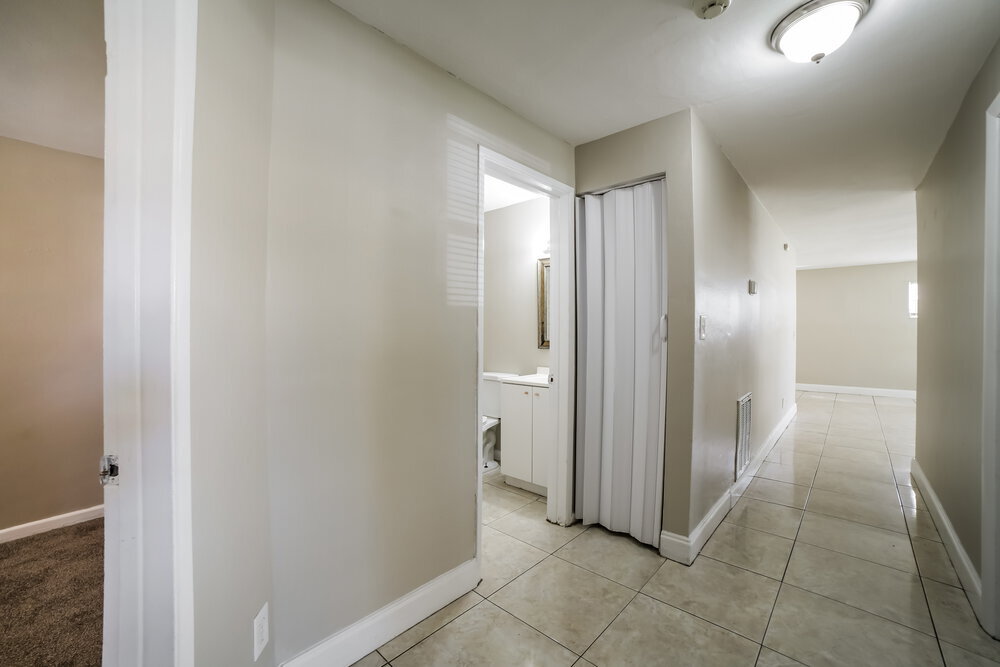 Building Photo - 2890 NW 20th St