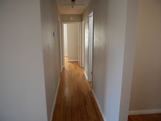 Building Photo - 8 Terrace Dr