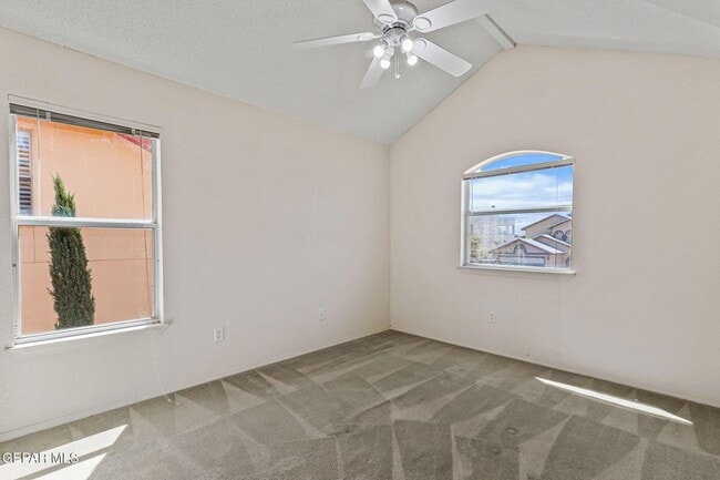 Building Photo - 6377 Franklin Ridge Dr