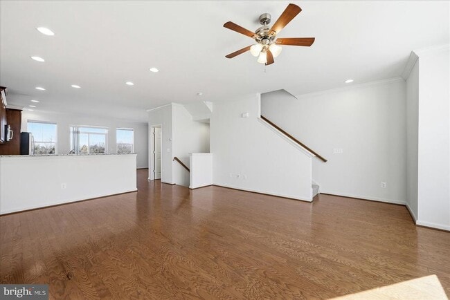 Building Photo - 117 Rotunda Dr