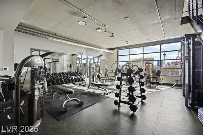 Building Photo - 353 E Bonneville Ave