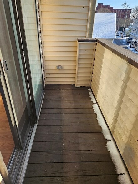 Building Photo - 75 Scotch Pond Pl