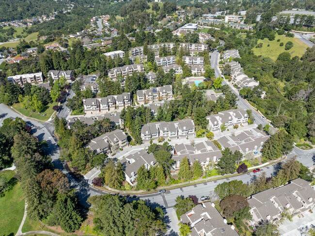 Building Photo - 1687 Bayridge Way