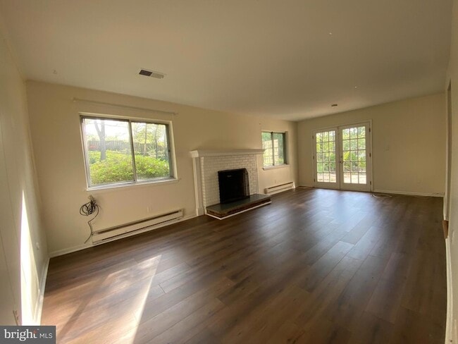 Building Photo - 12909 Chathlake Ln