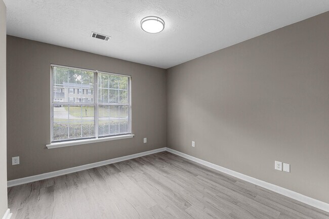 Building Photo - 1856 S Barton Dr