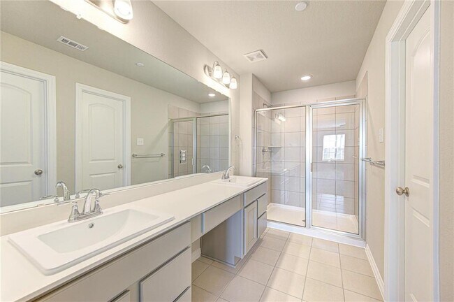 Building Photo - 8006 Scanlan Trce