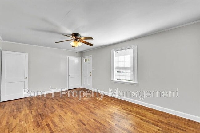 Building Photo - 1408 E 49th St