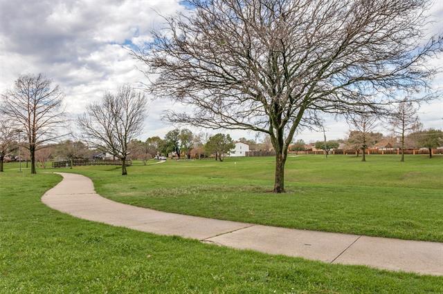 Building Photo - 1617 Century Oaks Dr