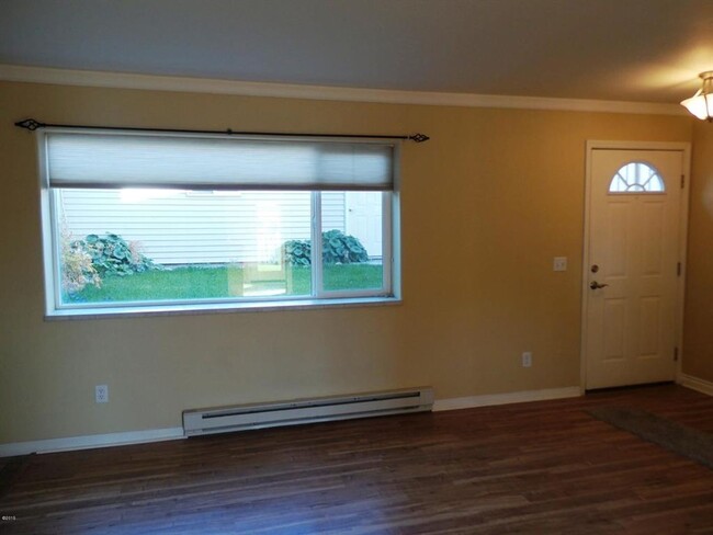 Building Photo - 3 Bed, 2.5 Bath Kalispell Townhome