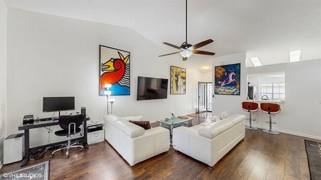 Building Photo - 2690 Linkside Dr