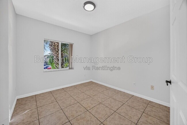 Building Photo - 13226 Galicia St