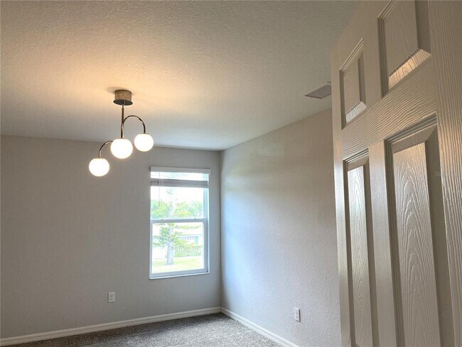 Building Photo - 1050 Grantham Dr