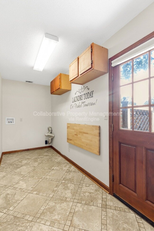 Building Photo - 157 Boyd Dr