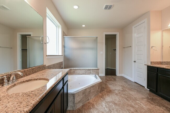 Building Photo - 4606 Sky Harbor Ct