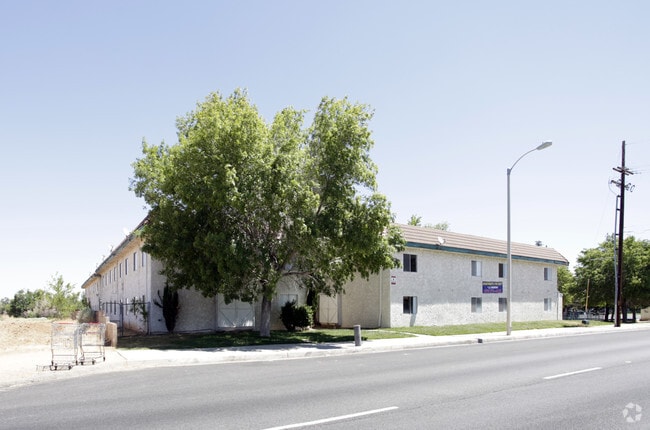 Palmdale Meadow Apartments - Palmdale Meadows Apartments