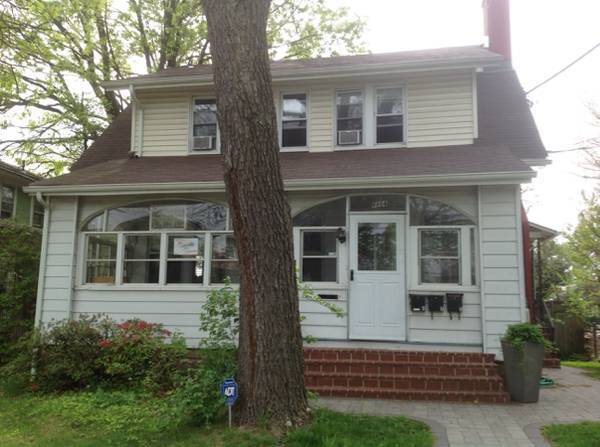 Front - 6604 1st St NW