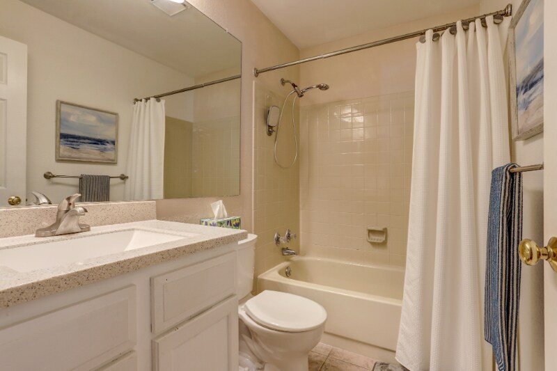 Building Photo - 2685 S Dayton Way