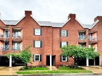Building Photo - Ready NOW!!!! 2-Bedroom Condo In Ghent! Re...