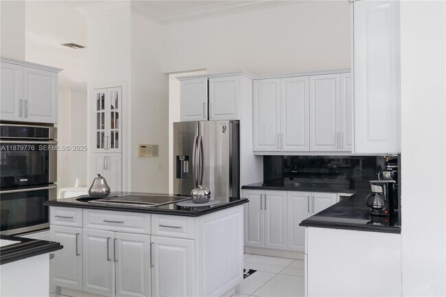 Building Photo - 671 NW 101st Terrace