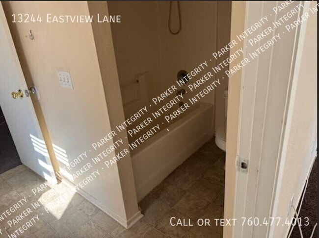 Building Photo - 13244 E View Ln