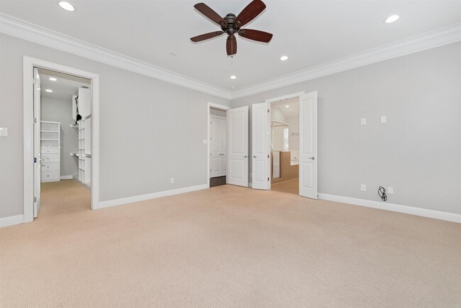 Building Photo - 5637 Kiam St