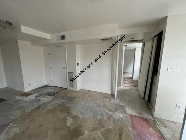 Building Photo - 343 Stewart Street