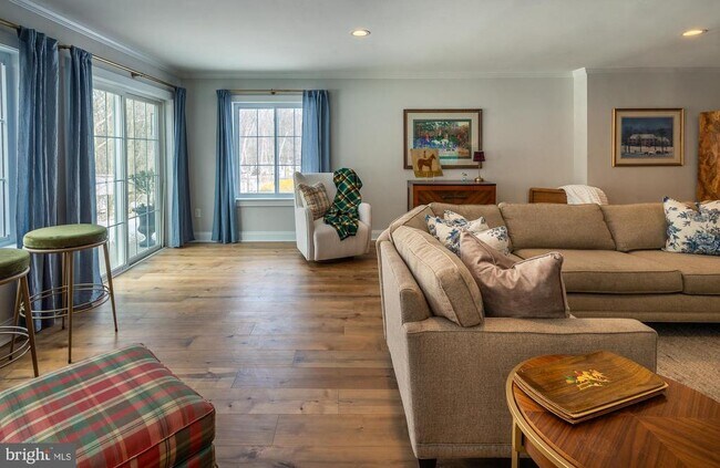 Building Photo - 13230 Falls Rd