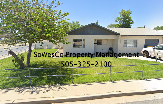 Primary Photo - Large Four Bedroom Home!