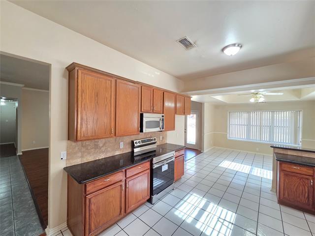 Building Photo - 2308 Welch Pl