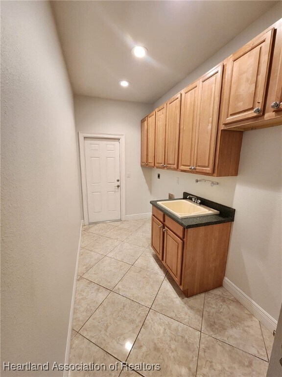 Building Photo - 1501 Sunrise Dr