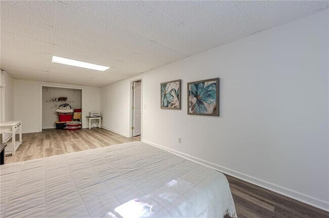 Building Photo - 262 Morse Elm Loop