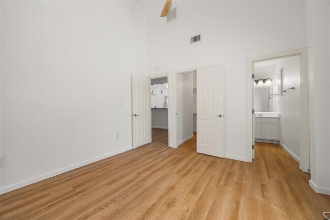 Building Photo - 14708 Foy Dr