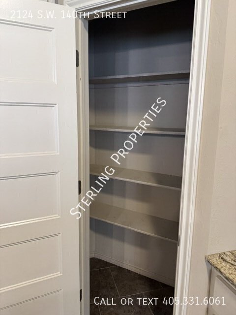 Building Photo - 2124 SW 140th St