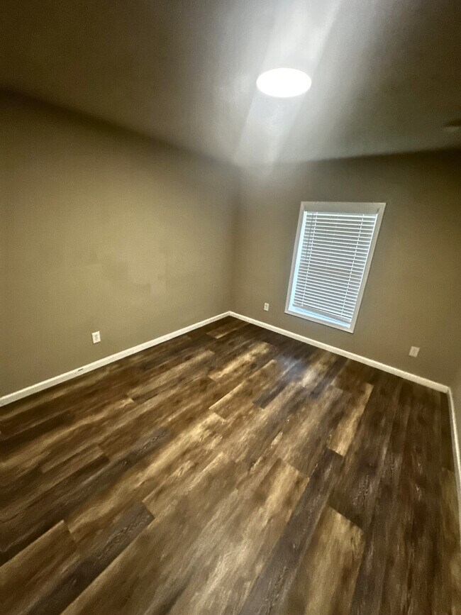 Building Photo - 11161 Soape Rd