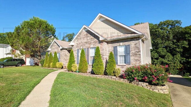 Building Photo - 3317 Sunny Slope Dr
